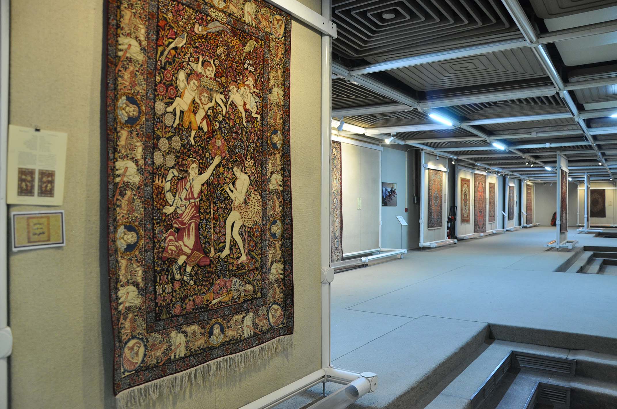 موزه فرش ایران
