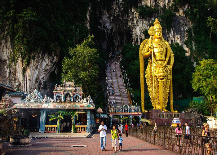 شگفت انگیزترین غارهای دنیا در کشور مالزی شرح آنلاین