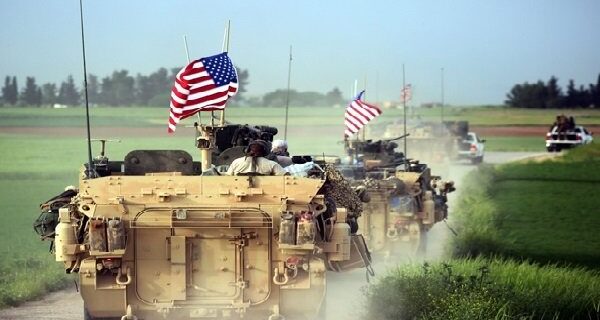 ورود ده‌ها کامیون حامل تسلیحات ارتش آمریکا به حومه دیرالزور