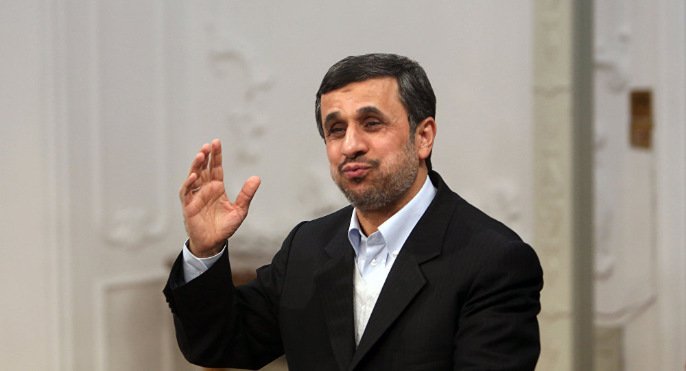 ناراحتی احمدی نژاد از عفو نشدن نزدیکانش