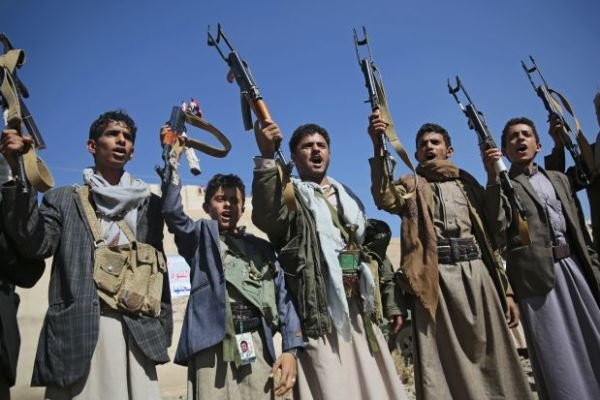 یمنی ها چند پایگاه نظامی عربستان را تصرف کردند