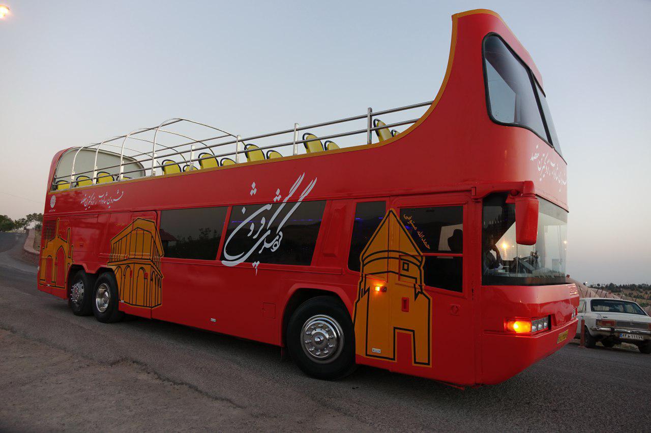 راه‌اندازی اتوبوس دو طبقه روباز گردشگری در کرمان