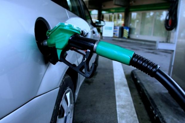 مصرف بنزین رکورد خود را شکست / ۱۳۵ میلیون و ۸۰۰ هزار لیتر بنزین در روز ۲۹ اسفند