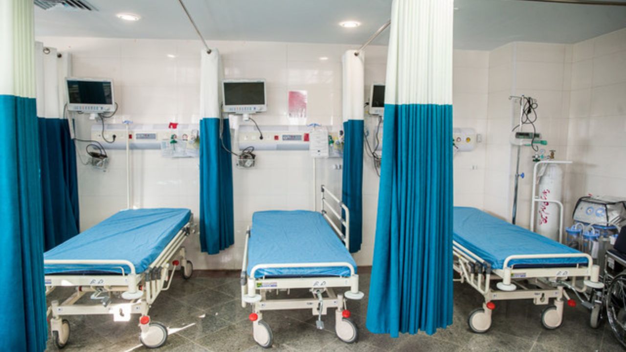 اختصاص ۷۲۵ تخت بیمارستانی در کرمانشاه برای شرایط بحرانی وقوع سیل