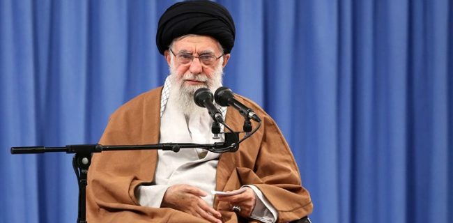 رهبر انقلاب: هر کسی به ایران و امنیت آن علاقمند است، در انتخابات شرکت کند