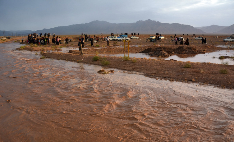 شرق اصفهان غرق در سیل