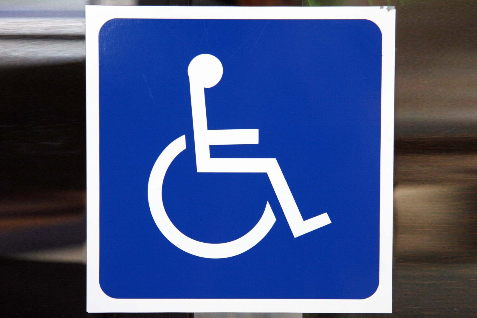 شرایط پلاک ویژه معلولان اعلام شد / مناسب سازی خودرو و مسکن معلولان